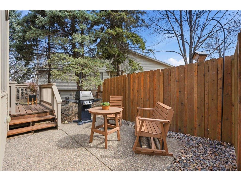 561 Deer Ridge Lane S Maplewood MN 55119 7036574 image17