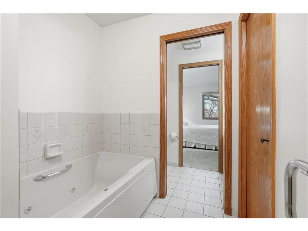 561 Deer Ridge Lane S Maplewood MN 55119 7036574 image24