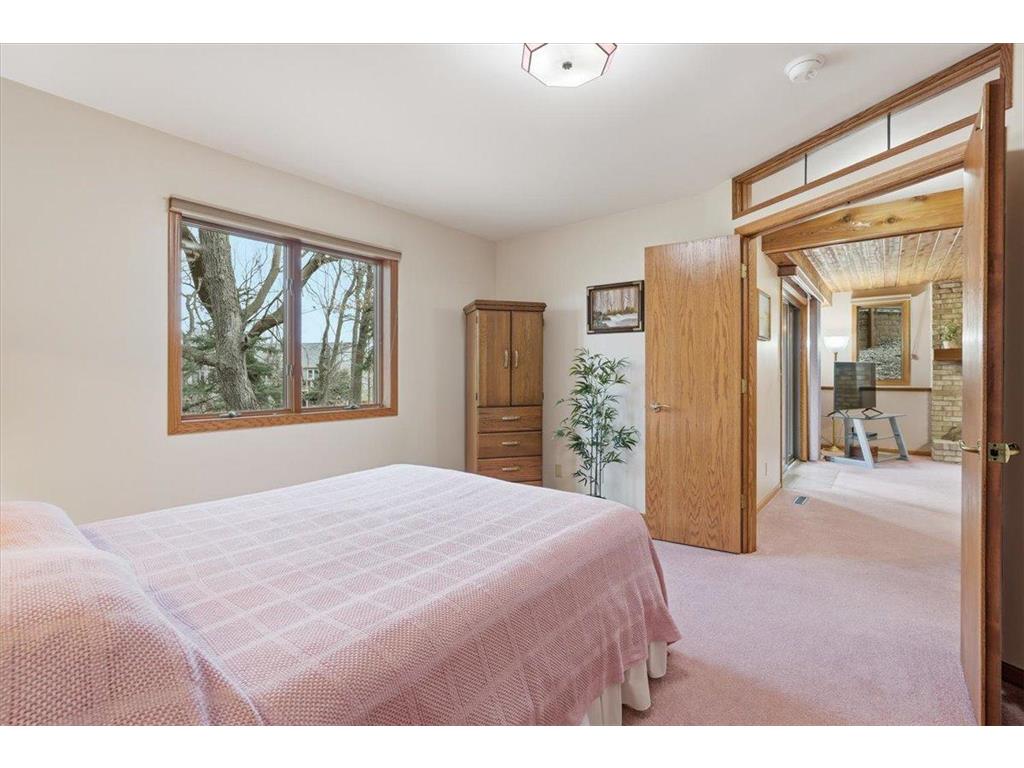 561 Deer Ridge Lane S Maplewood MN 55119 7036574 image36