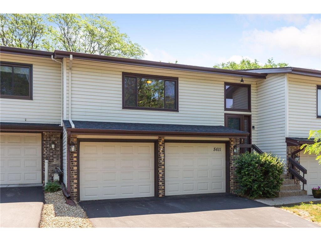 5611 Hyland Courts Drive, Bloomington, MN, 55437 MLS 6228401 Edina