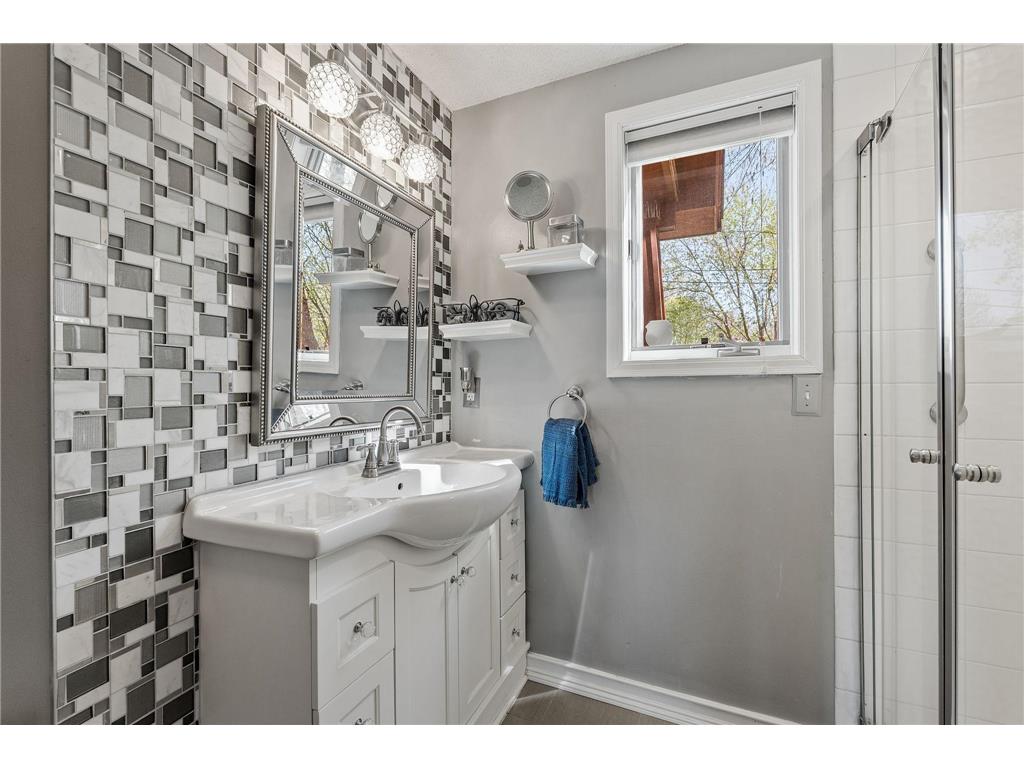 5611 Indiana Avenue N Brooklyn Center MN 55429 - Upper Twin Lake 7055391 image13
