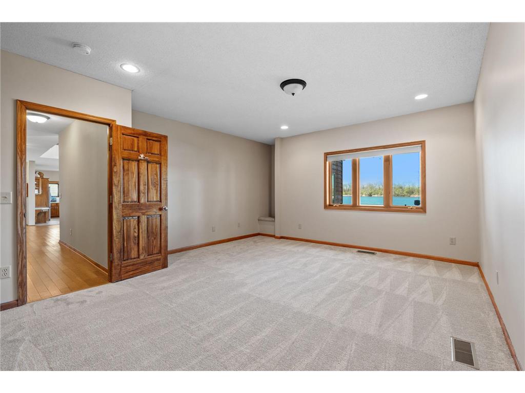 5611 Indiana Avenue N Brooklyn Center MN 55429 - Upper Twin Lake 7055391 image15