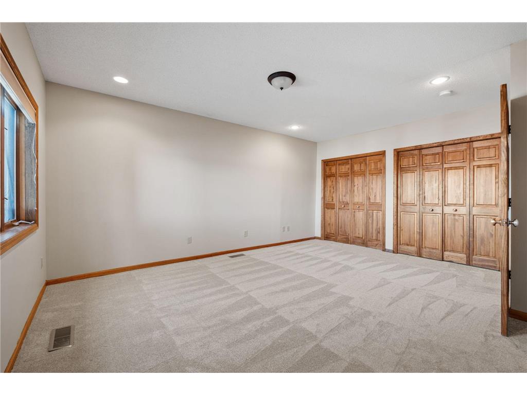 5611 Indiana Avenue N Brooklyn Center MN 55429 - Upper Twin Lake 7055391 image16