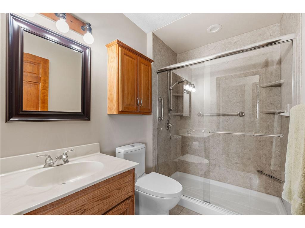 5611 Indiana Avenue N Brooklyn Center MN 55429 - Upper Twin Lake 7055391 image24