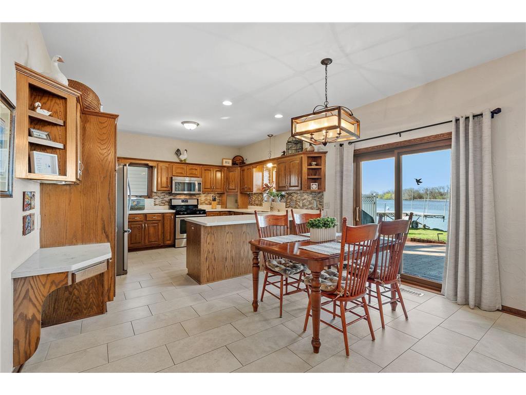 5611 Indiana Avenue N Brooklyn Center MN 55429 - Upper Twin Lake 7055391 image9