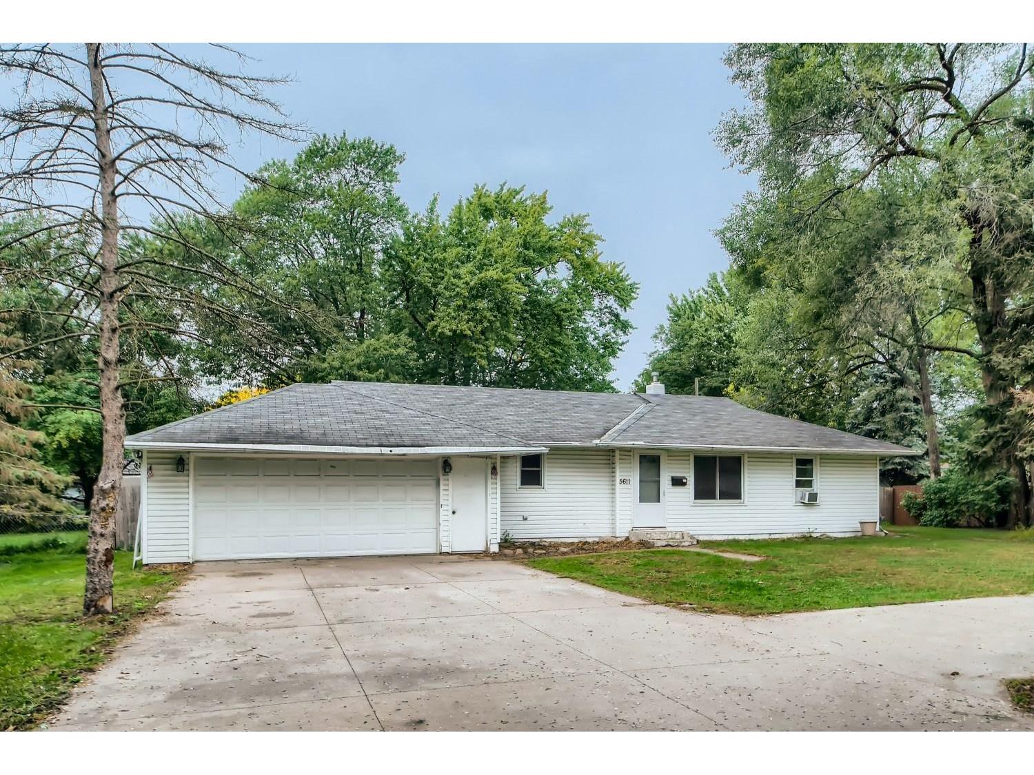 5611 Orchard Avenue N Crystal MN 55429 6076102 image1