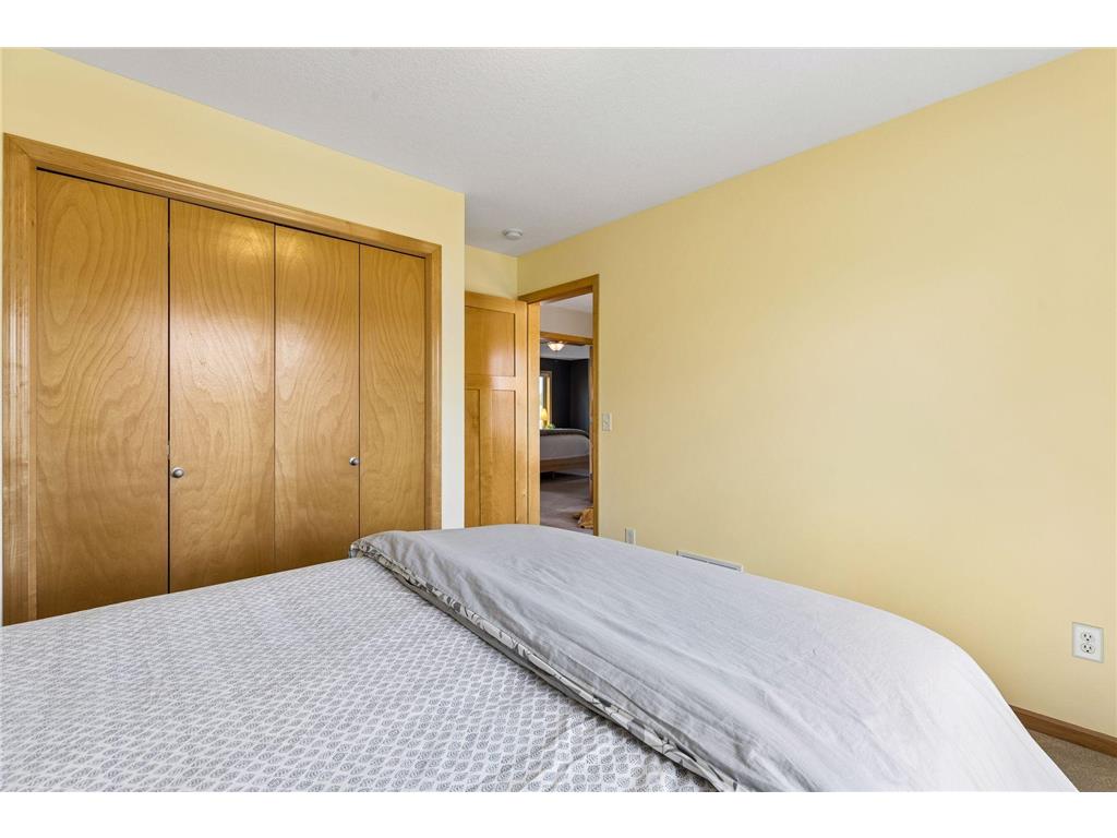 5614 105th Avenue N Brooklyn Park MN 55443 7069703 image24