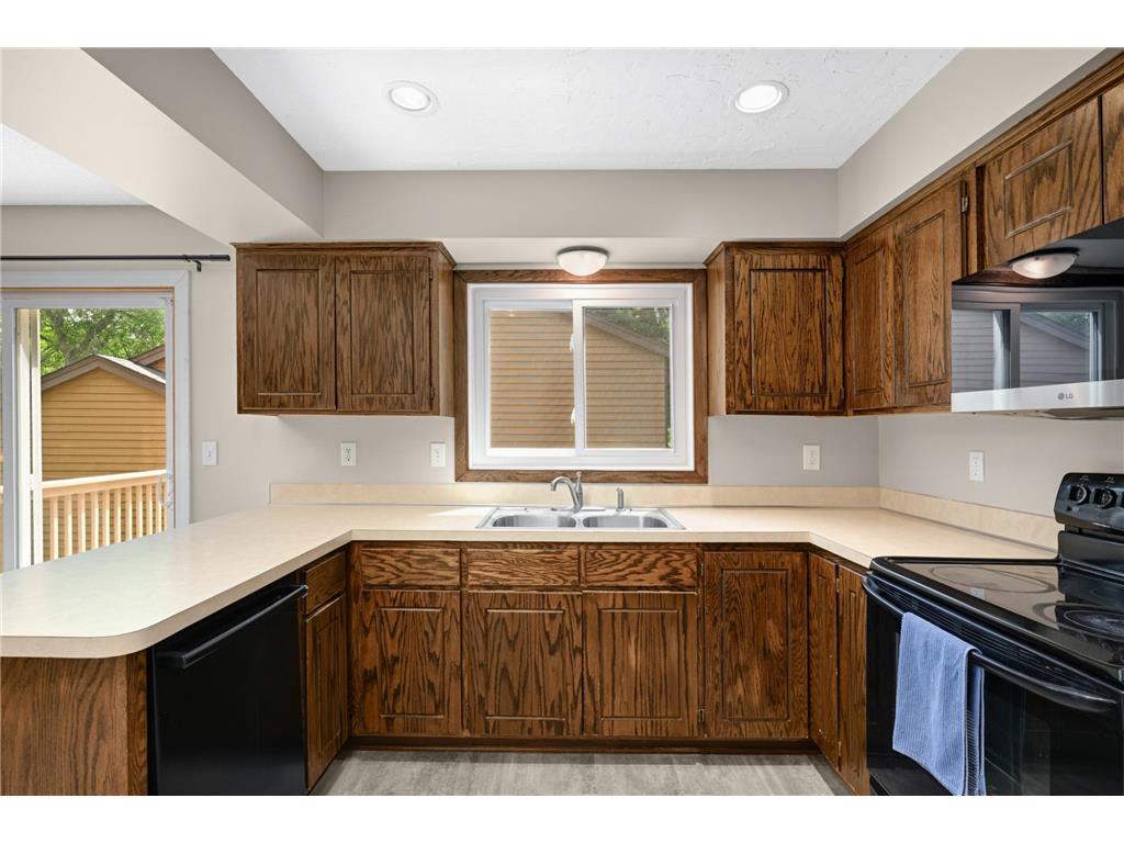 5615 Albert Street Shoreview MN 55126 7090267 image10
