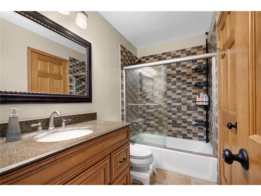 5615 Albert Street Shoreview MN 55126 7090267 image15