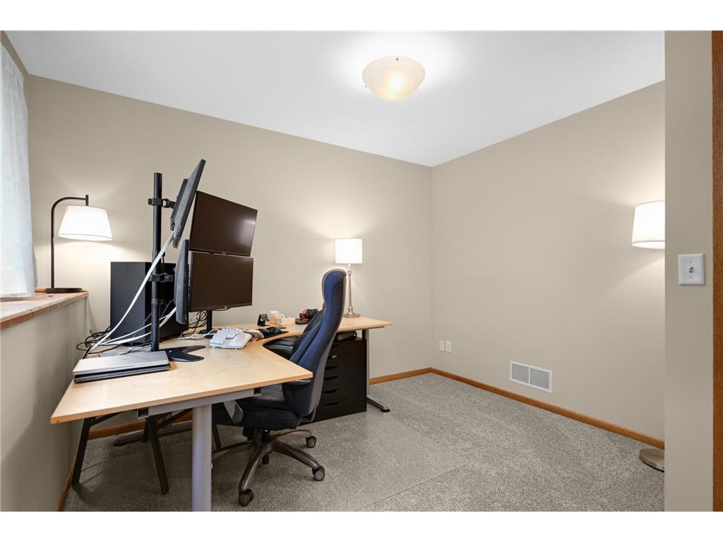 5615 Albert Street Shoreview MN 55126 7090267 image20