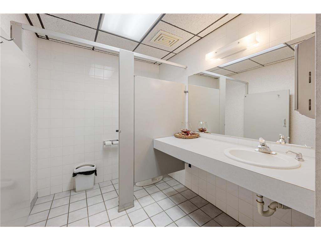 5615 Brooklyn Boulevard Brooklyn Center MN 55429 7032650 image9