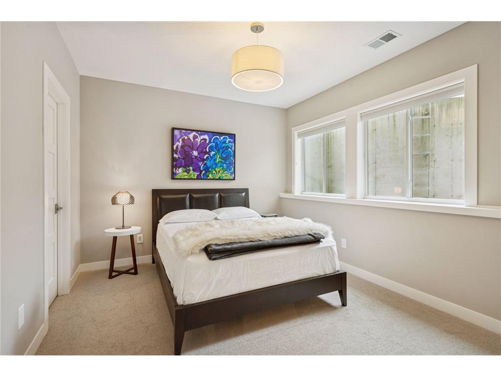 5615 Saint Andrews Avenue Edina MN 55424 7015790 image36