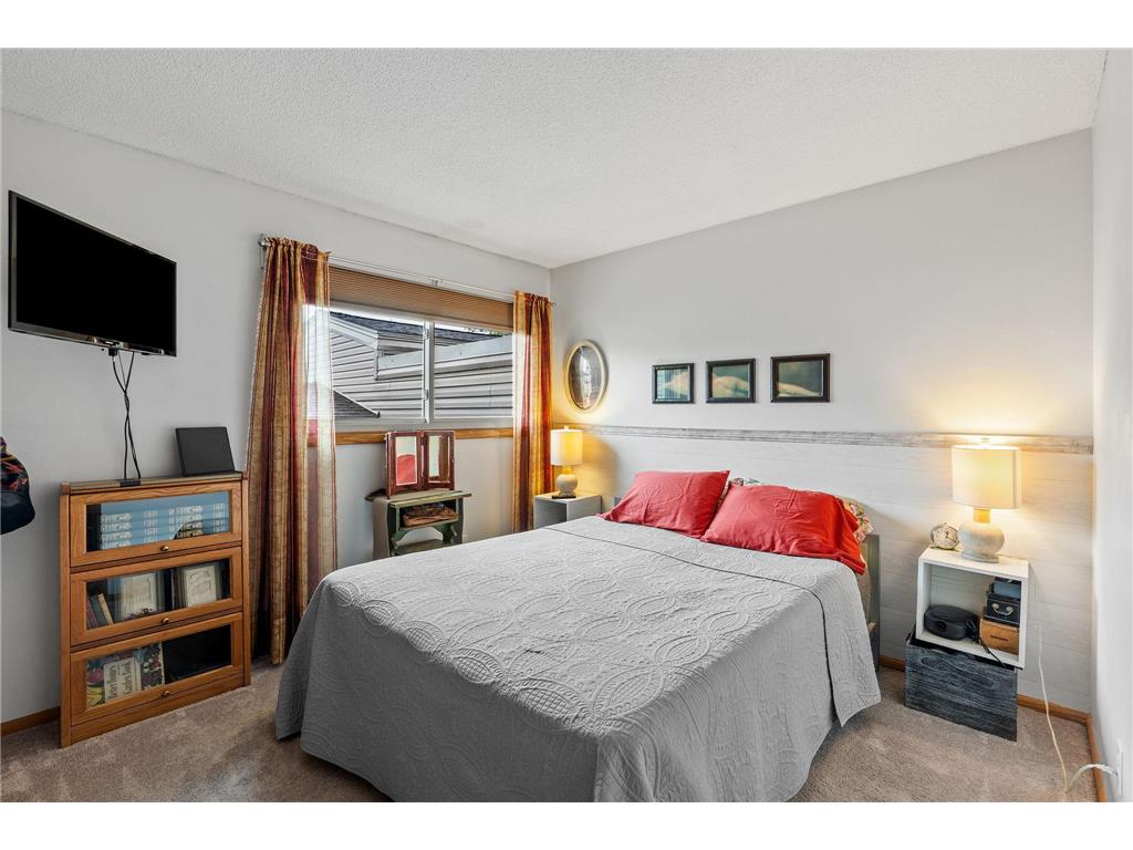5616 W Bavarian Pass Fridley MN 55432 7052335 image18
