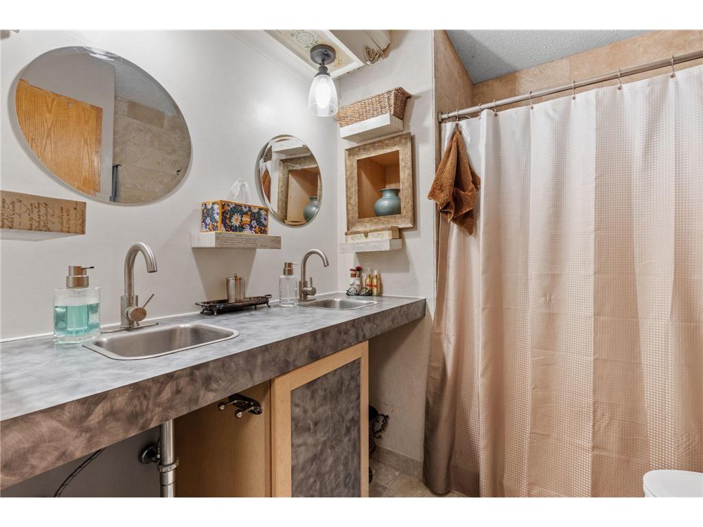 5616 W Bavarian Pass Fridley MN 55432 7052335 image22