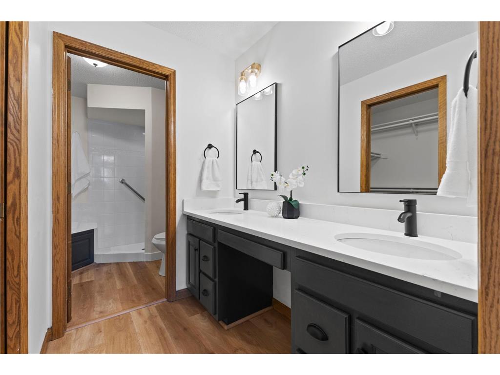 5619 Dunlap Avenue N Shoreview MN 55126 7058123 image18