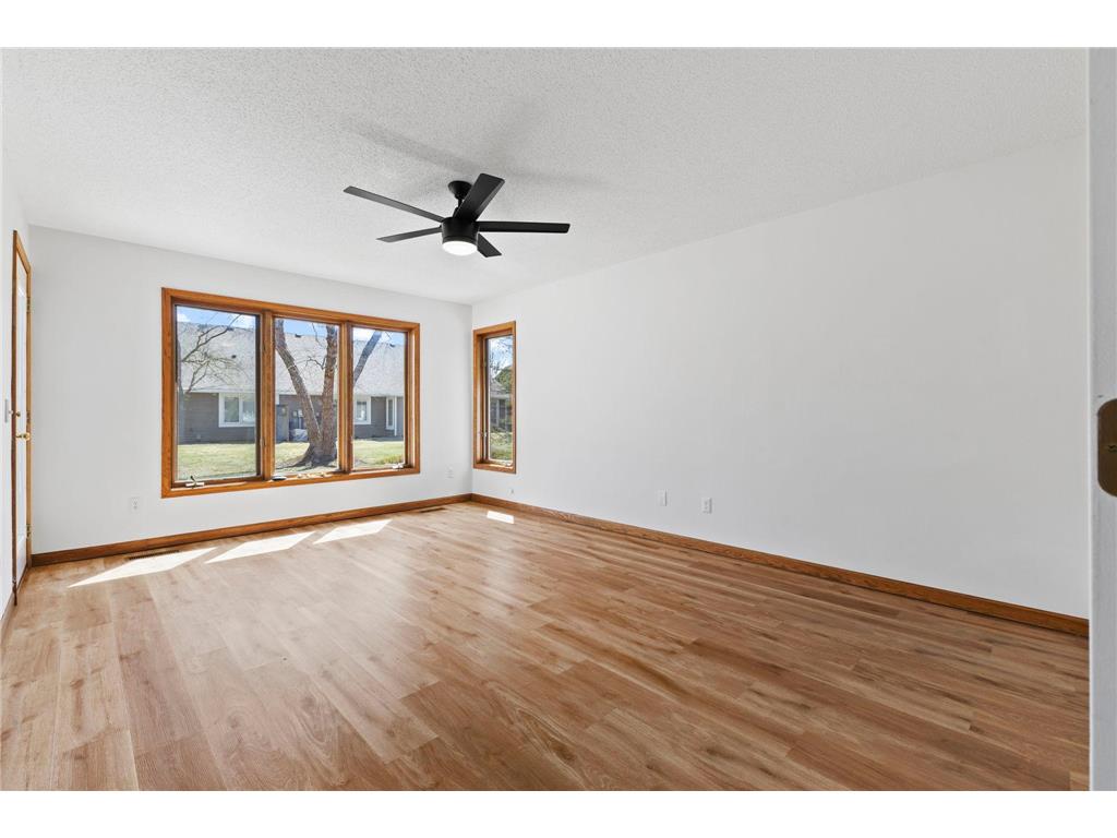 5619 Dunlap Avenue N Shoreview MN 55126 7058123 image22