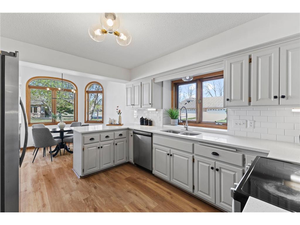 5619 Dunlap Avenue N Shoreview MN 55126 7058123 image4
