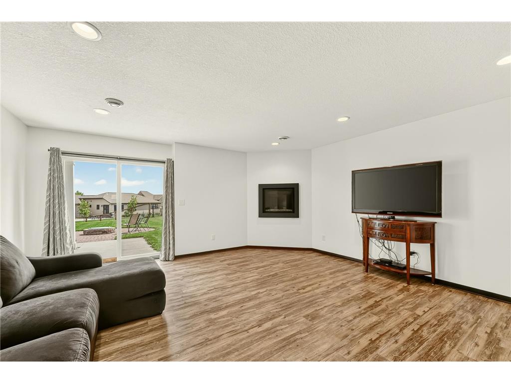 562 15th Avenue NE Byron MN 55920 7111338 image22
