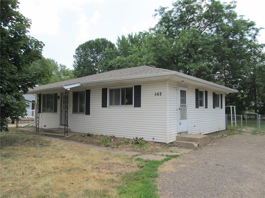 562 N 4th Street New Richmond Twp WI 54017 6392077 image1