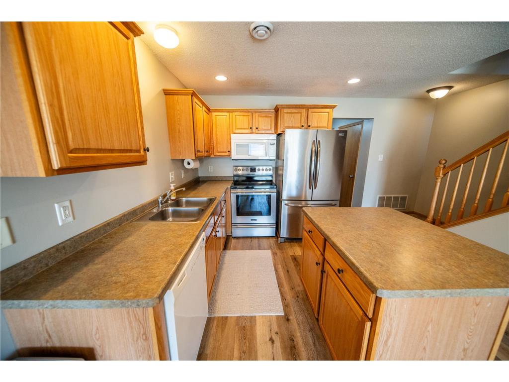 562 Pointe Ct SW Rochester MN 55902 7052383 image10