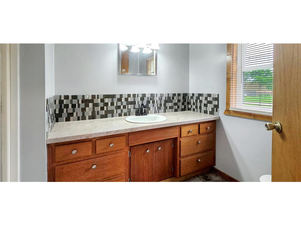 562 South Street Wabasso MN 56293 7082759 image17