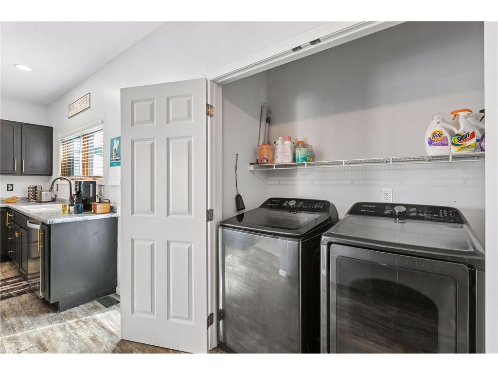 562 State Street #A Saint Paul MN 55107 7058202 image16