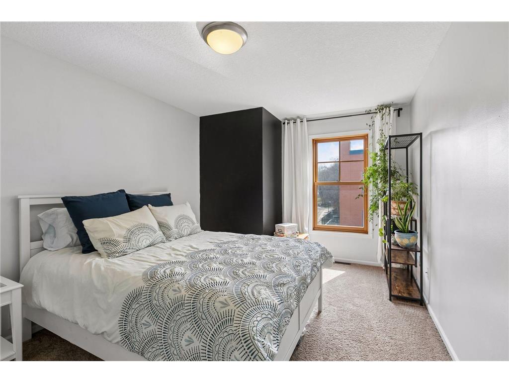 562 State Street #A Saint Paul MN 55107 7058202 image18