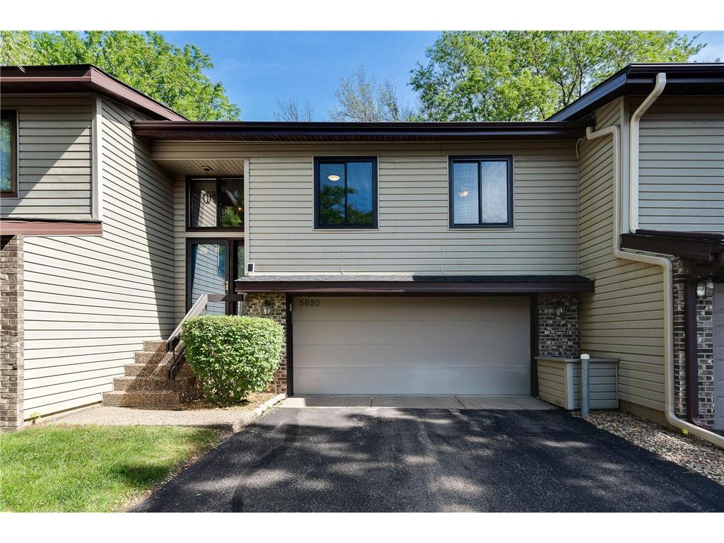 5620 Hyland Courts Drive Bloomington MN 55437 6545220 image1