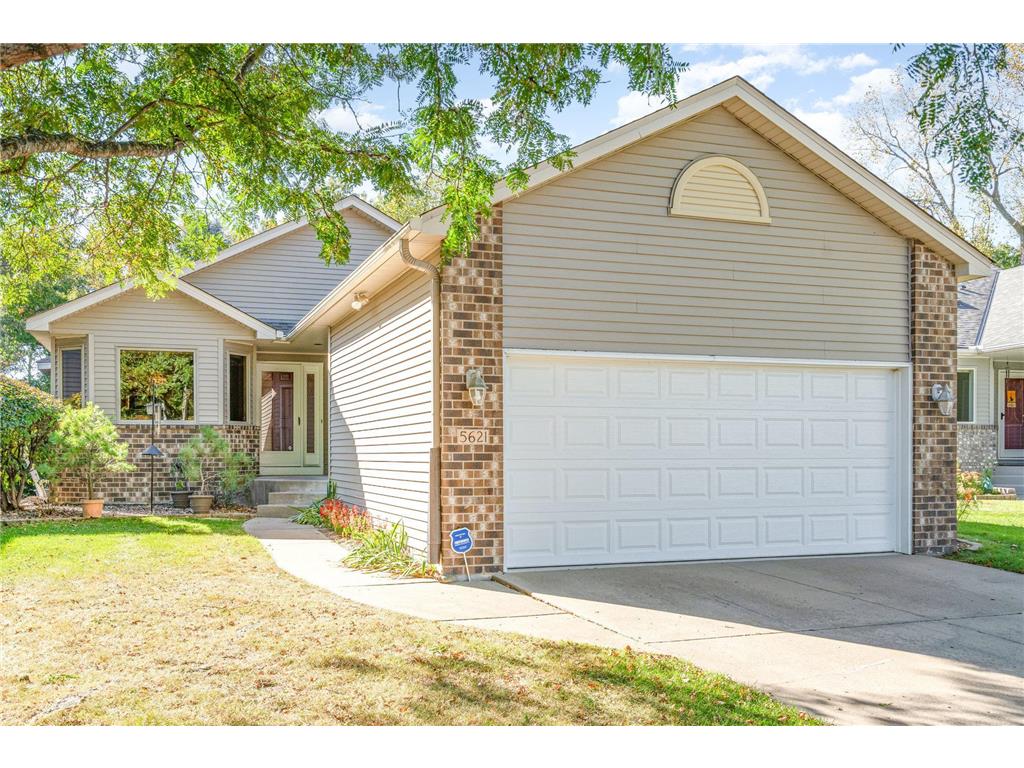 5621 Heather Ridge Court Shoreview MN 55126 6803991 image1