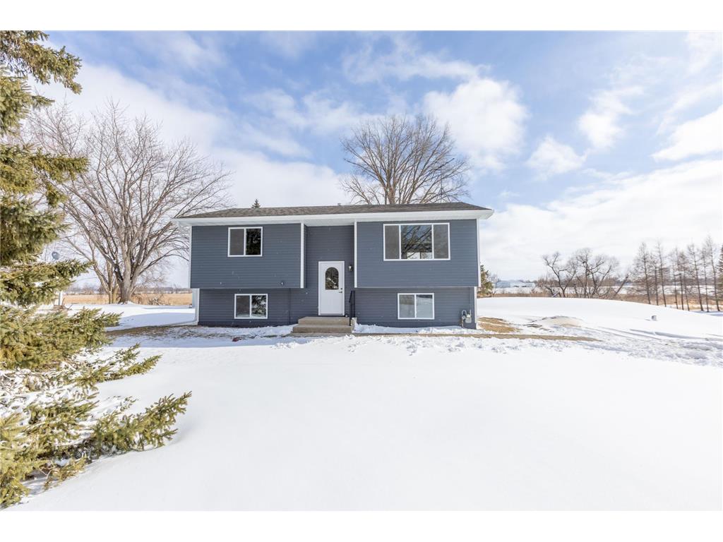 5622 Jeffery Avenue SW Middleville Twp MN 55349 7024390 image1
