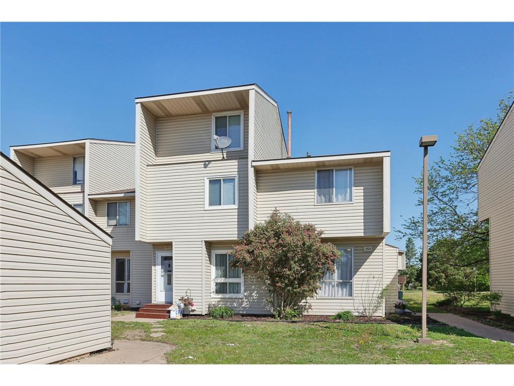 5624 Brookdale Drive N Brooklyn Park MN 55443 6716718 image1
