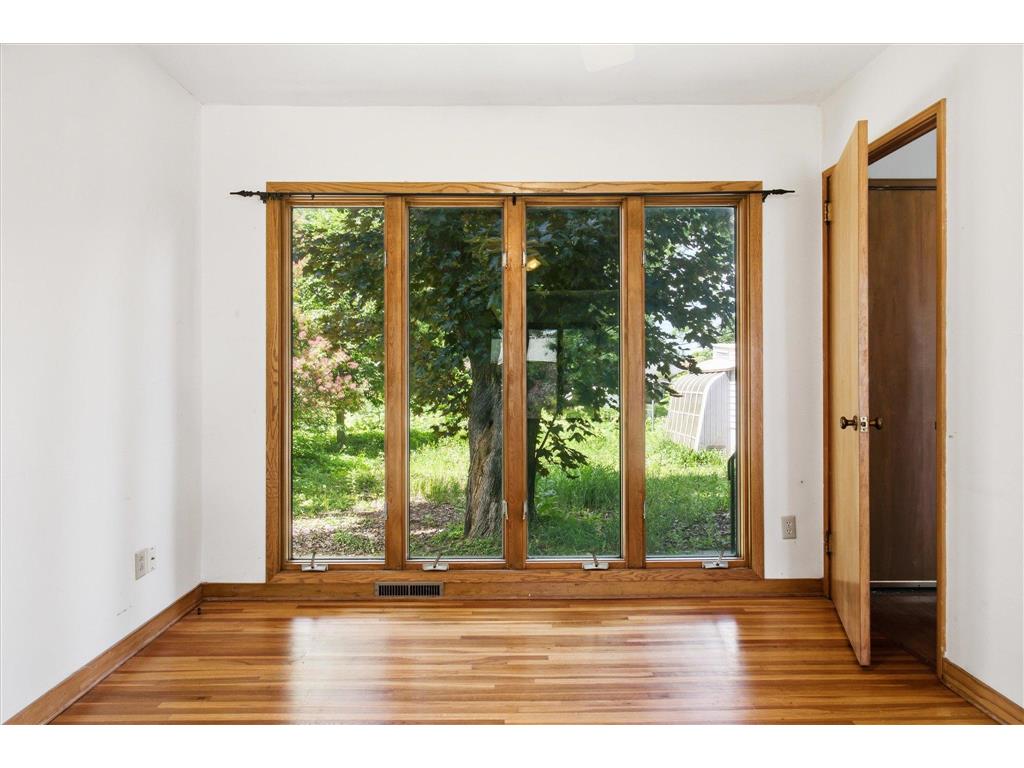 5625 Hillsview Road Brooklyn Center MN 55430 7100646 image10