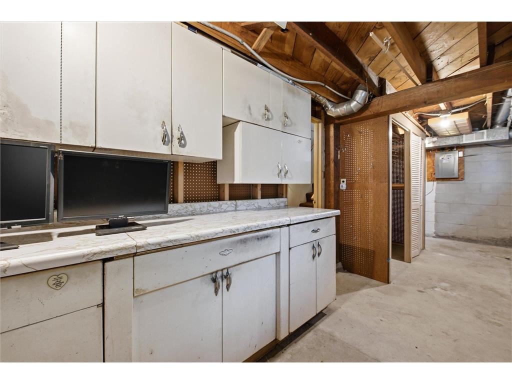 5625 Hillsview Road Brooklyn Center MN 55430 7100646 image30