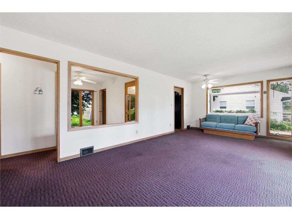 5625 Hillsview Road Brooklyn Center MN 55430 7100646 image4