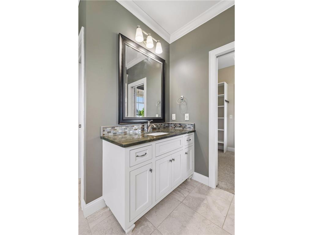 5628 Garden Drive Woodbury MN 55129 7078328 image36