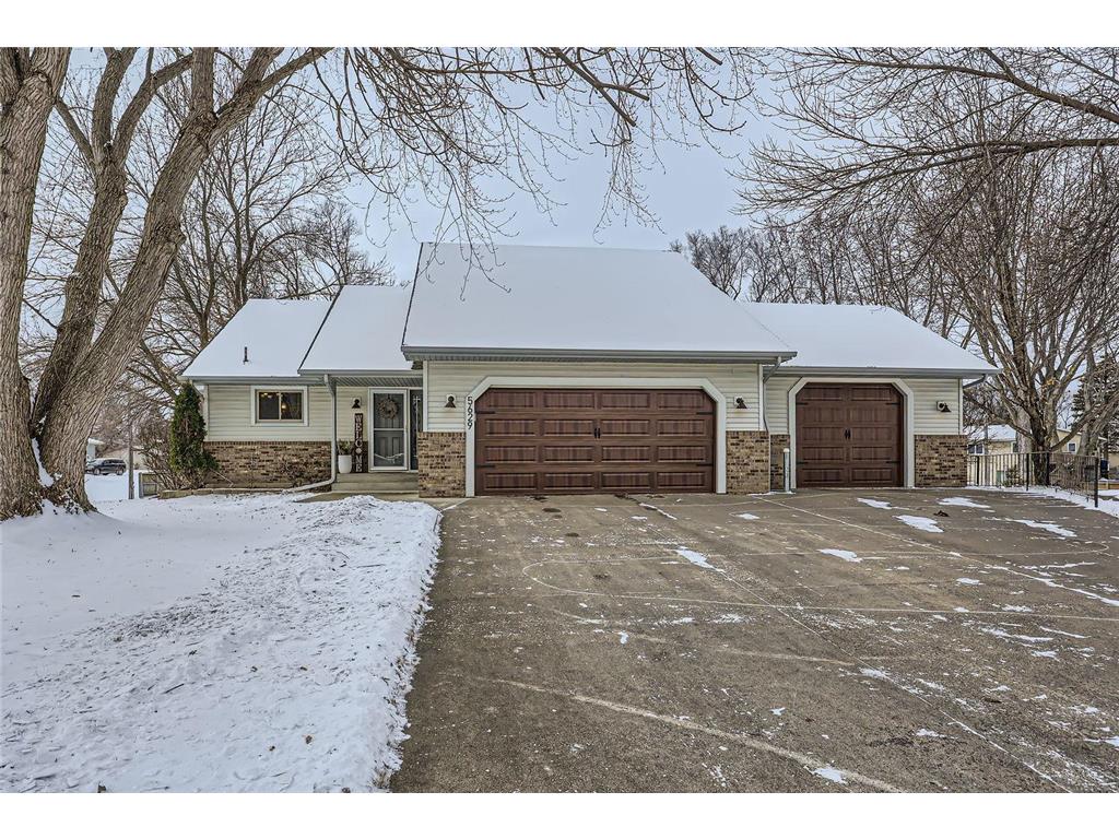 5629 Lake Avenue NE Albertville MN 55301 6658507 image1