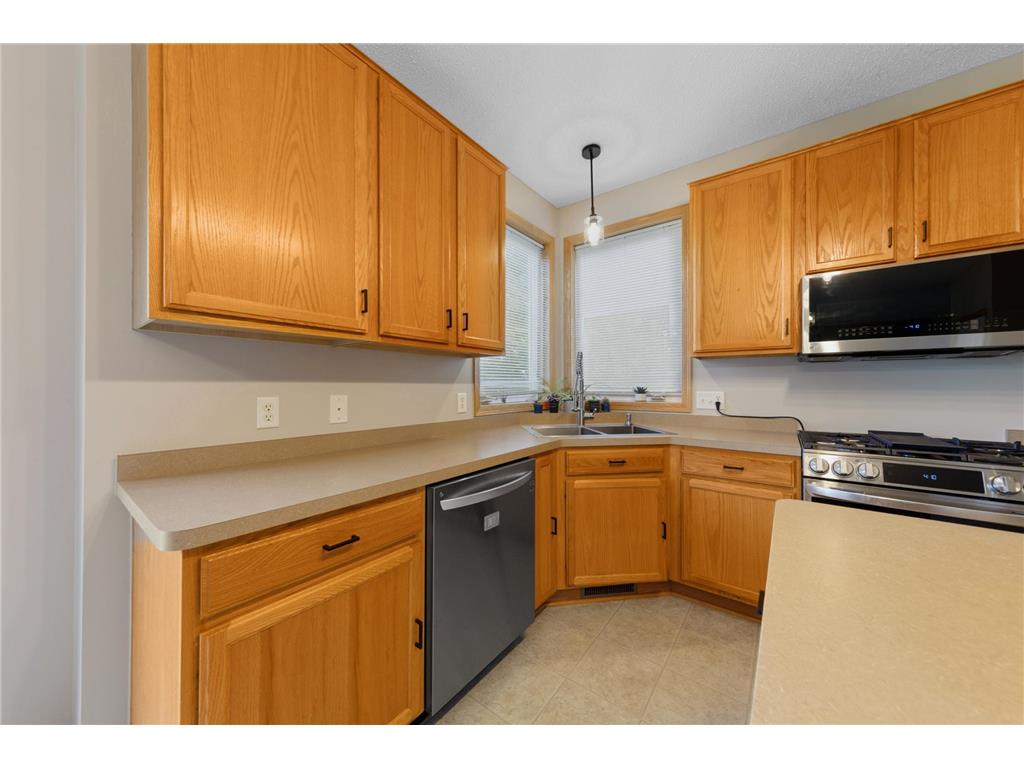 563 Summit Avenue Dundas MN 55019 6811192 image18