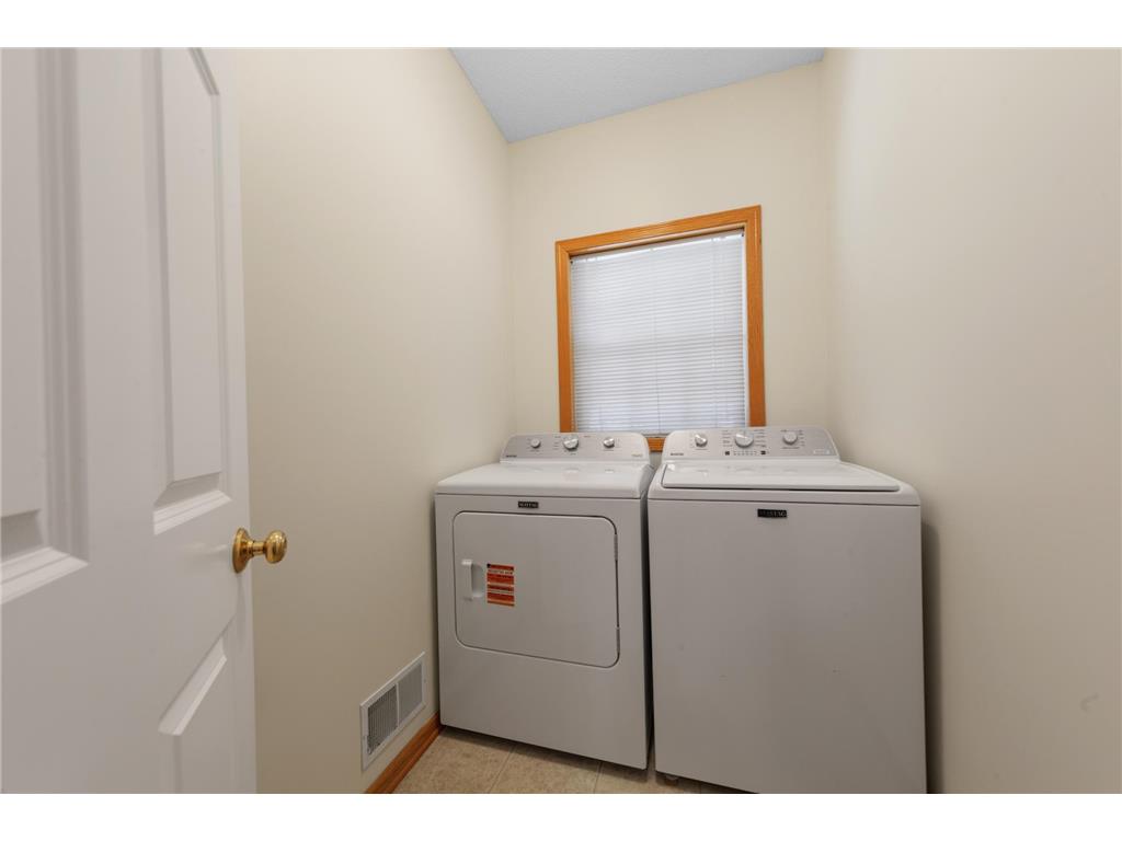 563 Summit Avenue Dundas MN 55019 6811192 image28