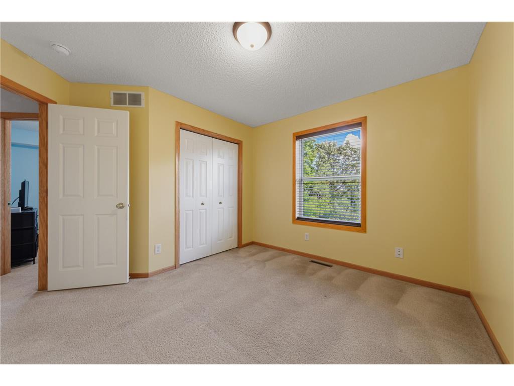 563 Summit Avenue Dundas MN 55019 6811192 image40