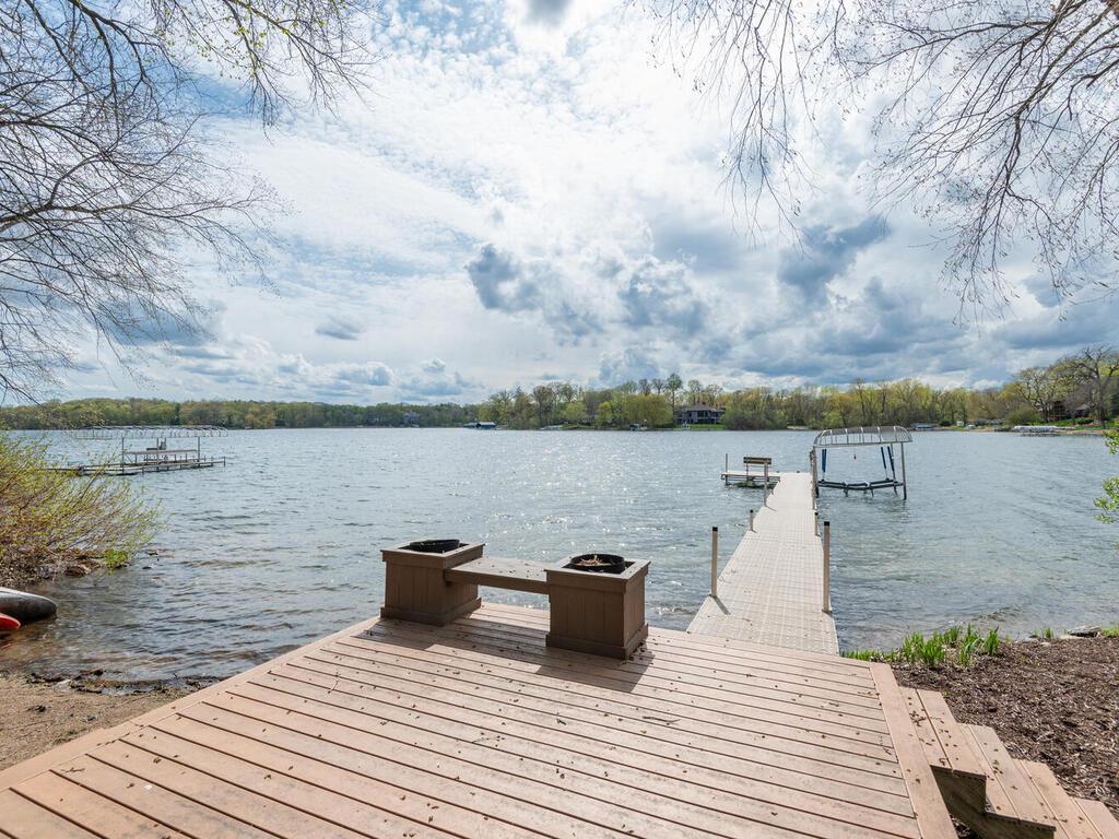 5630 Christmas Lake Point, Shorewood, MN, 55331 | MLS: 6467282 | Edina ...