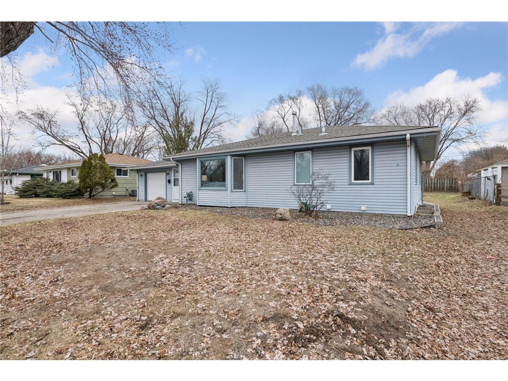 5631 6th Street NE Fridley MN 55432 7034749 image2