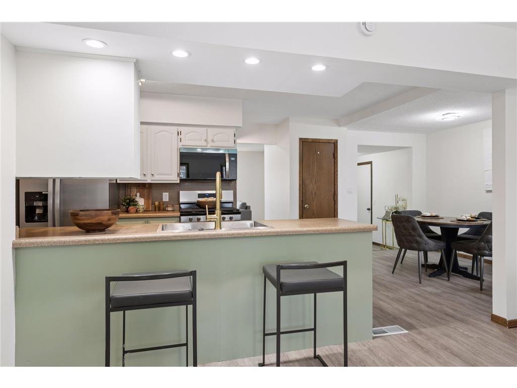 5631 6th Street NE Fridley MN 55432 7034749 image20