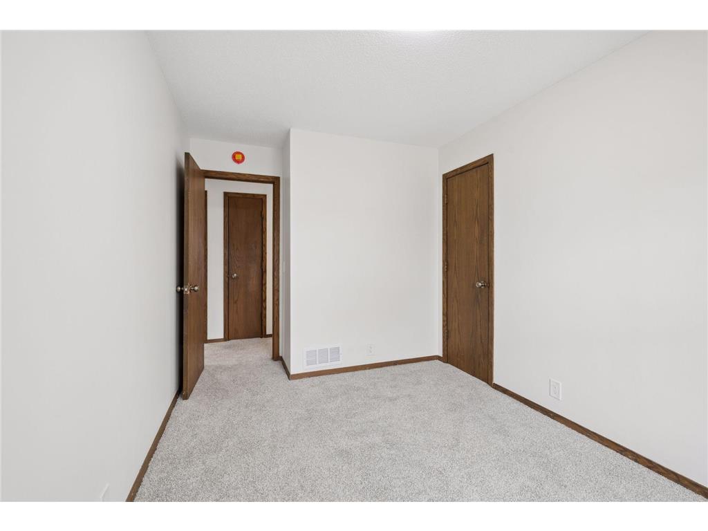 5631 6th Street NE Fridley MN 55432 7034749 image26