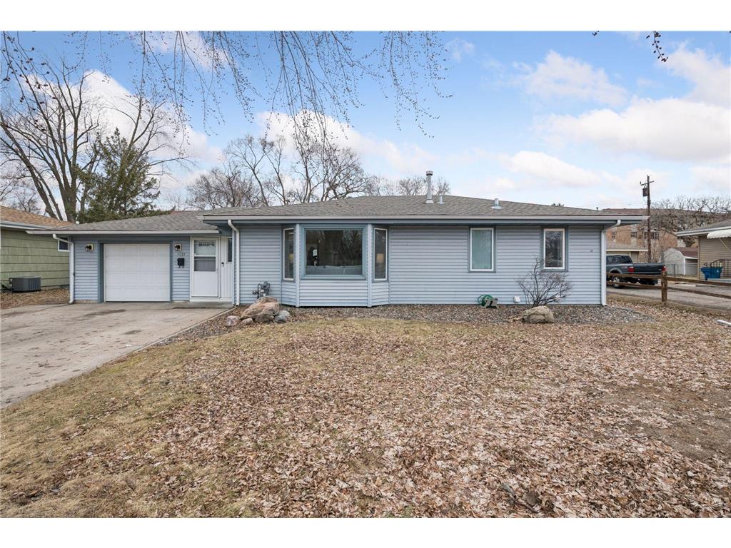 5631 6th Street NE Fridley MN 55432 7034749 image3