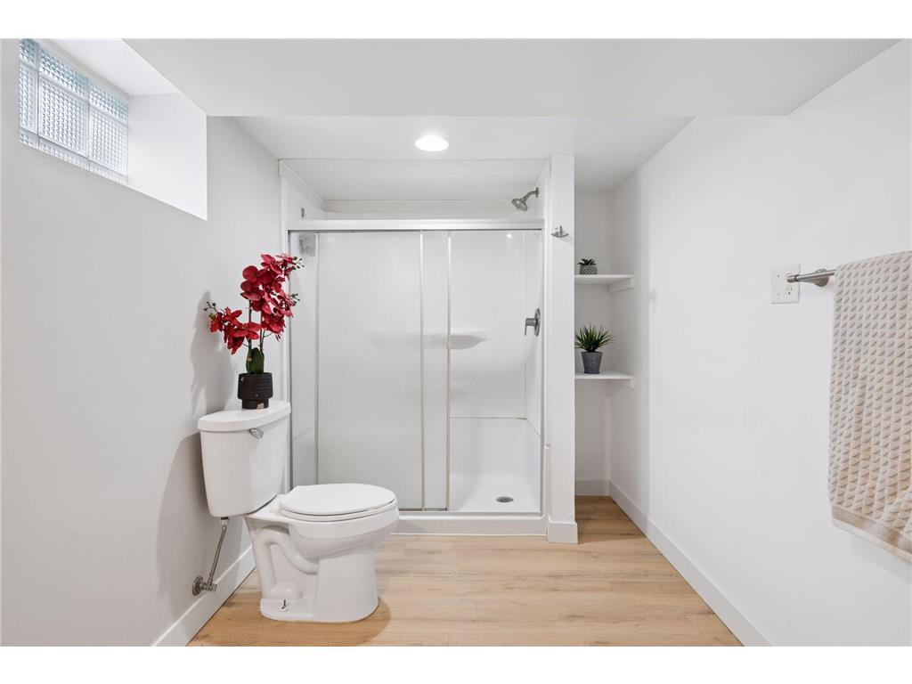 5631 6th Street NE Fridley MN 55432 7034749 image36