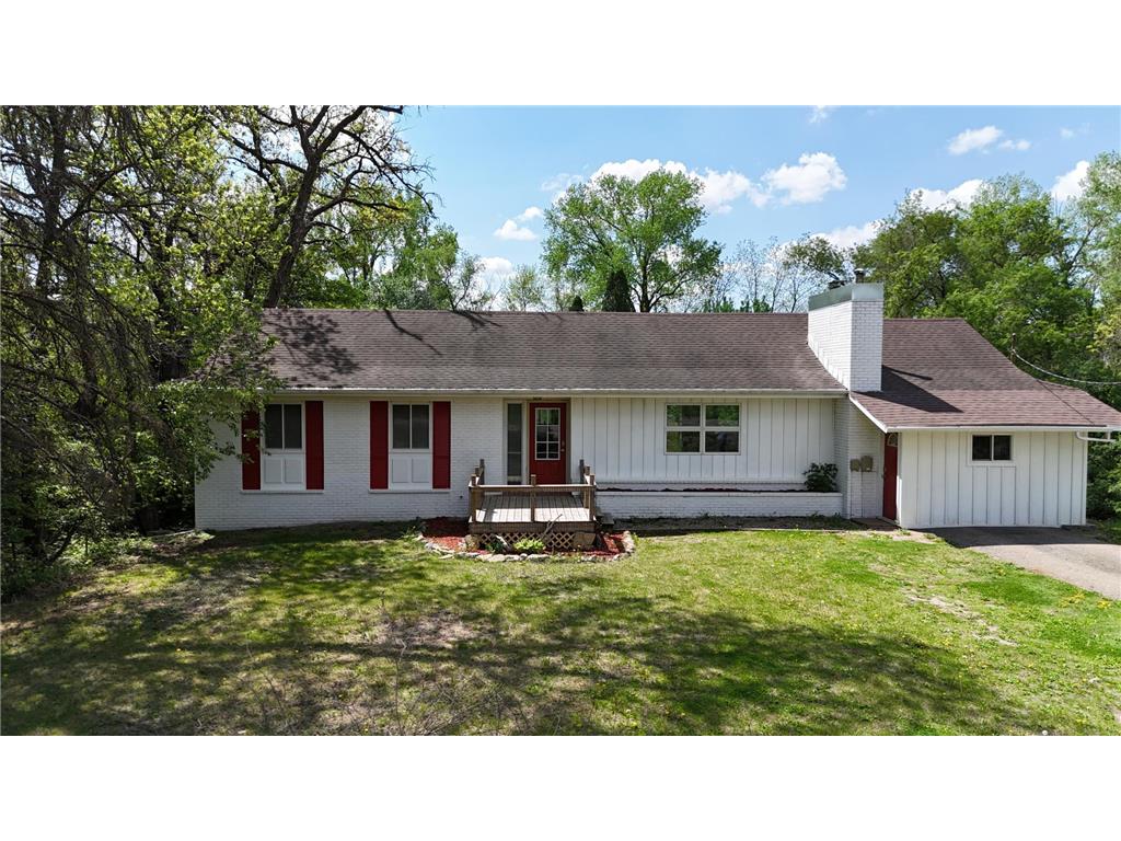 56325 220th Street Austin MN 55912 6714835 image1