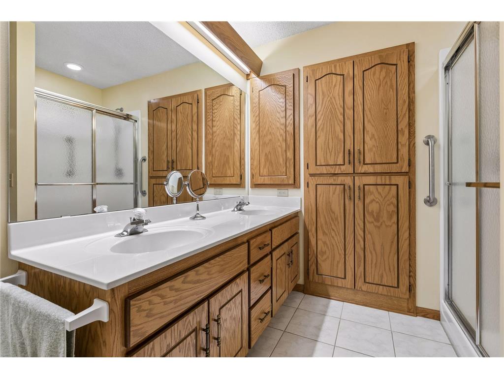 5635 Heather Ridge Court Shoreview MN 55126 7060078 image25