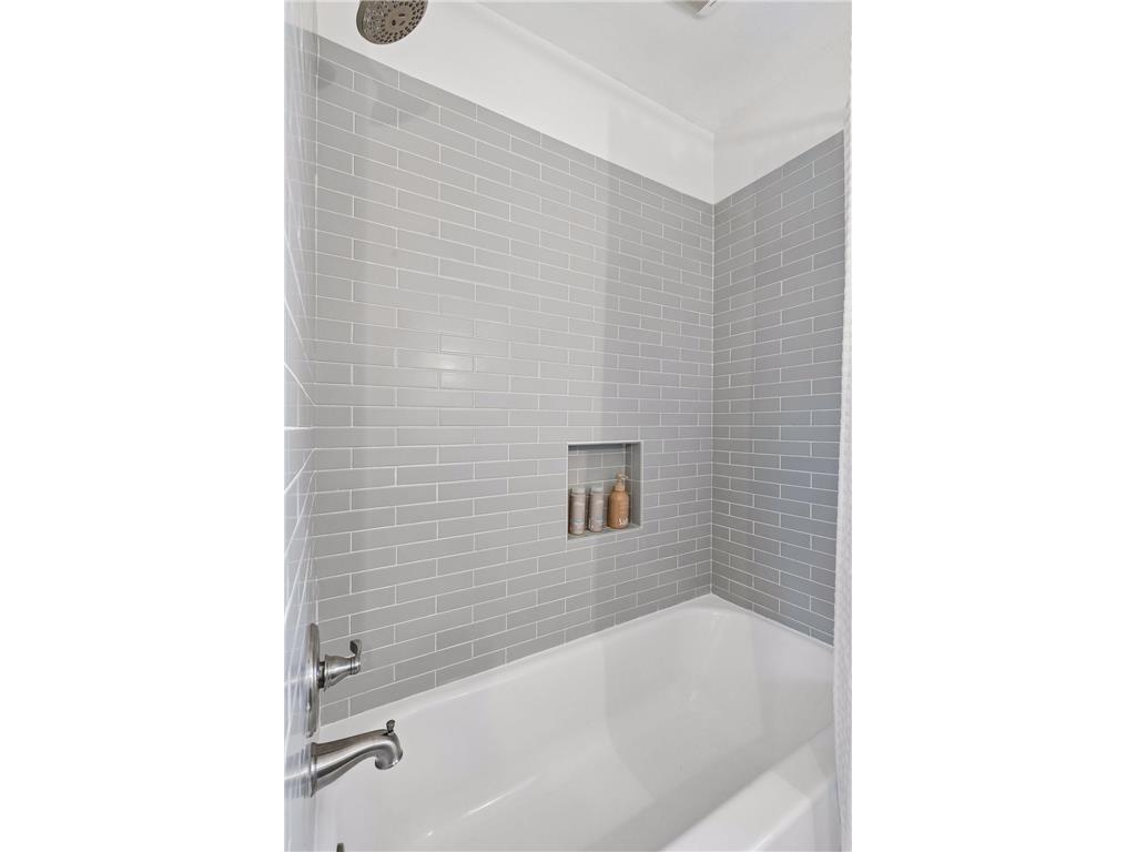 5637 26th Avenue S Minneapolis MN 55417 7065863 image16