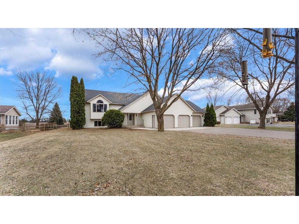 5637 E Lake Carlos Drive NE Alexandria MN 56308 6703762 image1