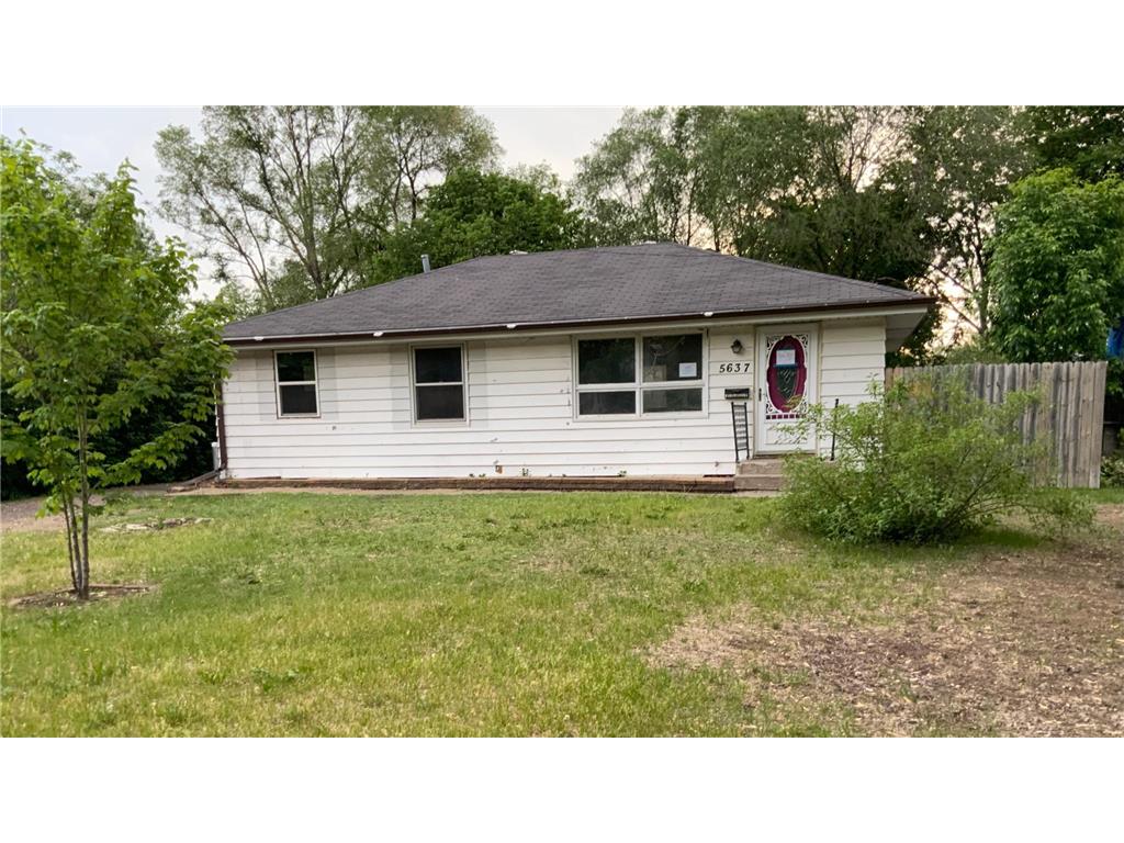 5637 Emerson Avenue N Brooklyn Center MN 55430 6382262 image1